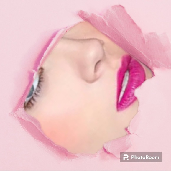 Yves St Laurent Baby Doll Kiss Lip and Cheek Color - Picture 2 of 2